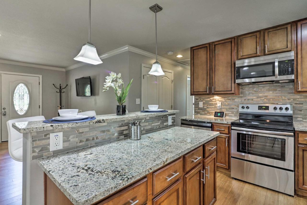 Comfortable Ranch Home - 5 Mi To Downtown Atlanta! Kültér fotó